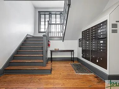 Building Photo - 210 E State St