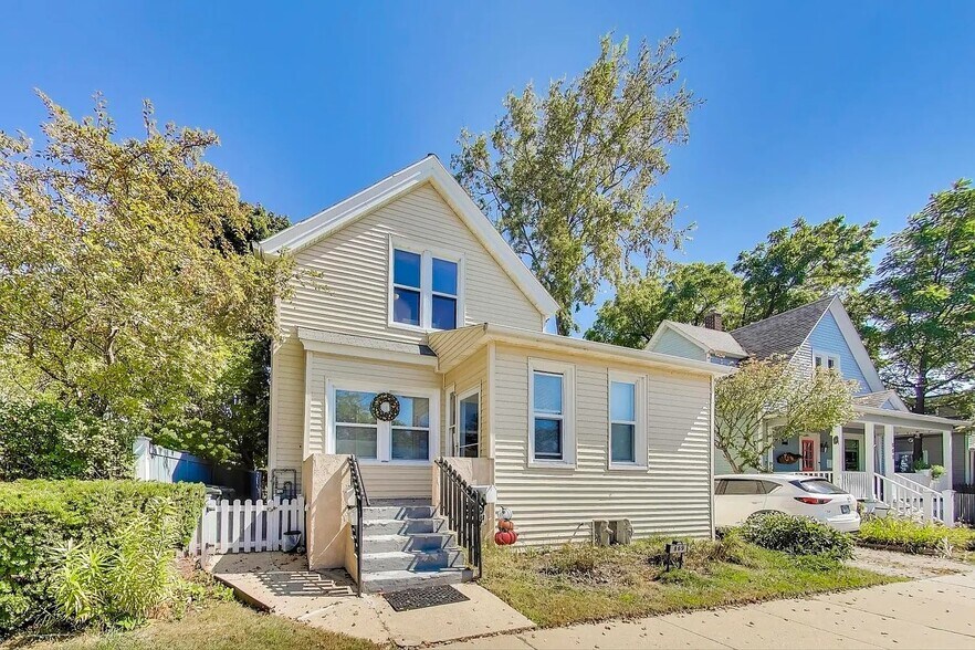 Building Photo - 869 N McKinley Rd