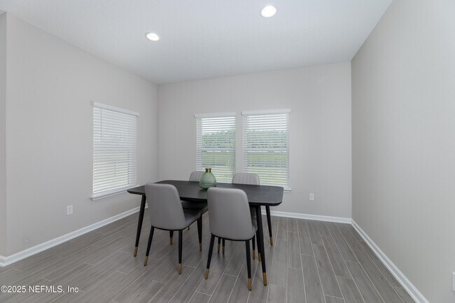 Building Photo - 350 Brookgreen Wy