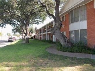 Primary Photo - Royal Oaks Apartments