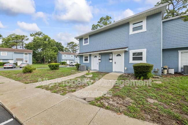 Building Photo - 11357 Bedford Oaks Dr