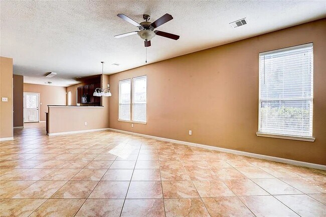 Building Photo - 907 Aft Valley Dr