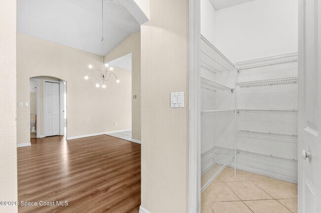 Building Photo - 4211 Swanna Dr