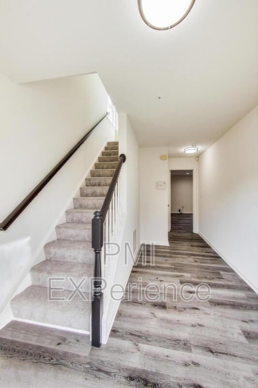 Building Photo - 9010 Hardesty Dr