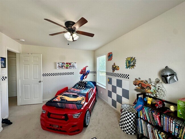 Building Photo - 18622 Each Elm Way