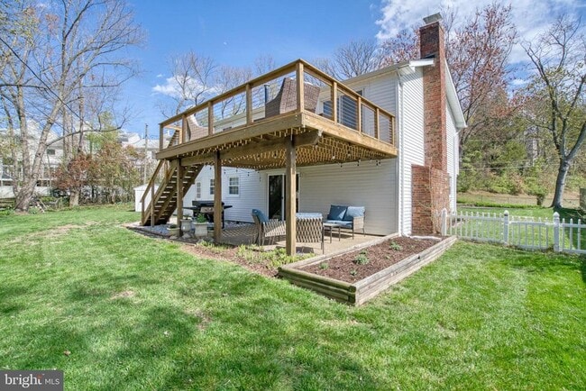 Building Photo - 12805 Point Pleasant Dr