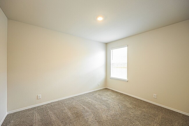 Building Photo - 3 BR/2BA | Single Family Home | In San Antonio!