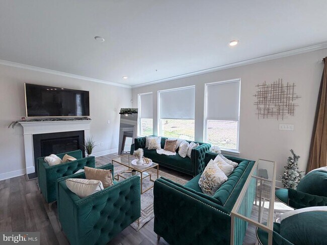 Building Photo - 2835 Bridgewater Dr