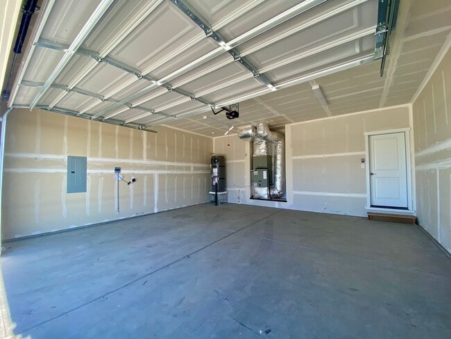 Building Photo - Beautiful, Newly-Built Home with Office
