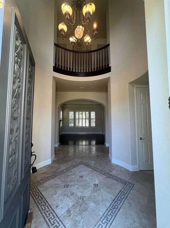 Building Photo - 26803 Mont Calabasas Dr