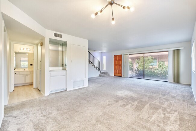 Building Photo - 2420 Los Coyotes Dr