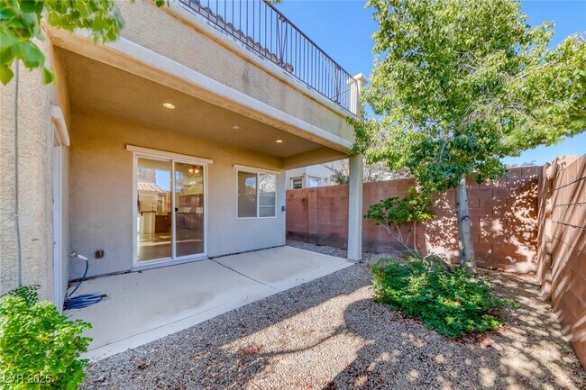 Building Photo - 6534 Ditmars St