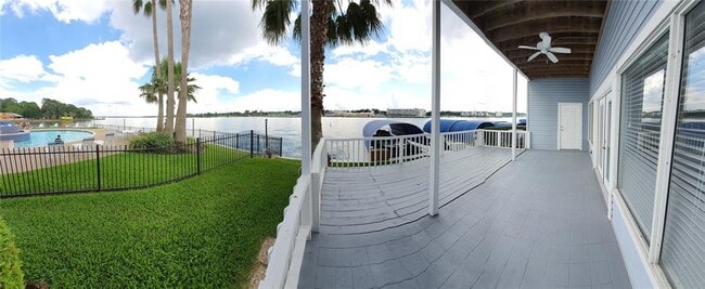 Building Photo - 10 Key Harbour