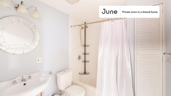 Building Photo - Room in Shared 5 bed/2.5 bath home