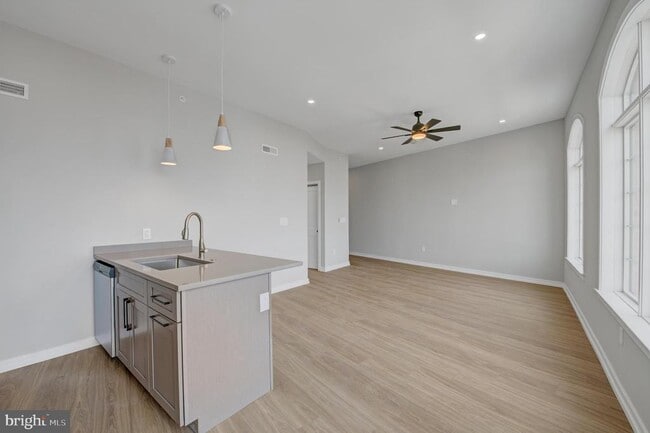 Building Photo - 2445 Innovator Wy