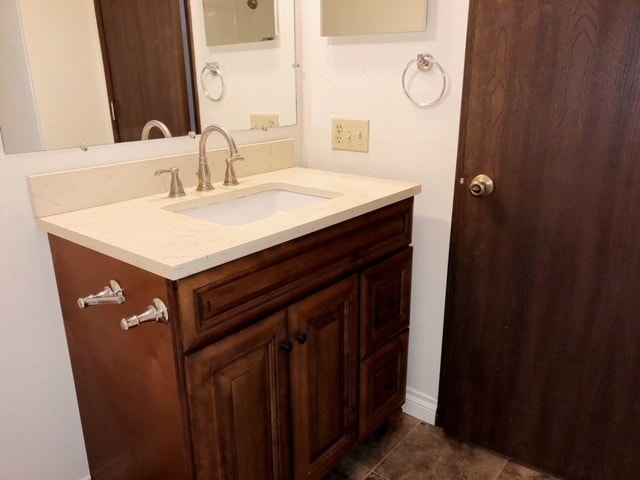 Building Photo - COMING SOON Creekside Views! 1 Bedroom Wes...