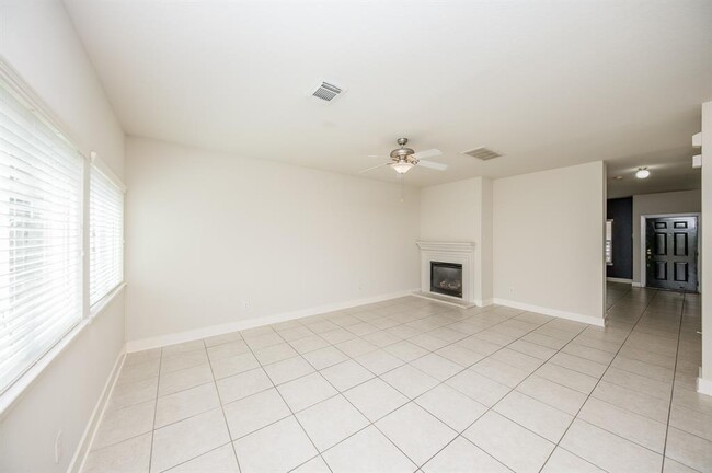 Building Photo - 5839 Sonoma Ridge