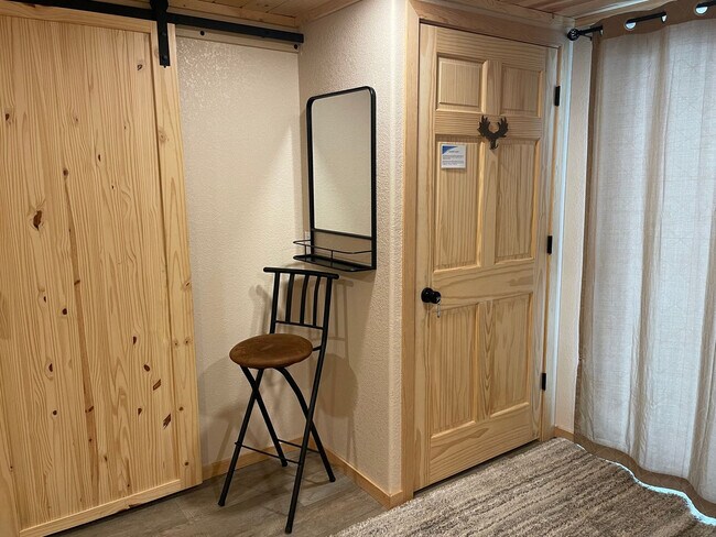 Building Photo - 51 Dakota Ln