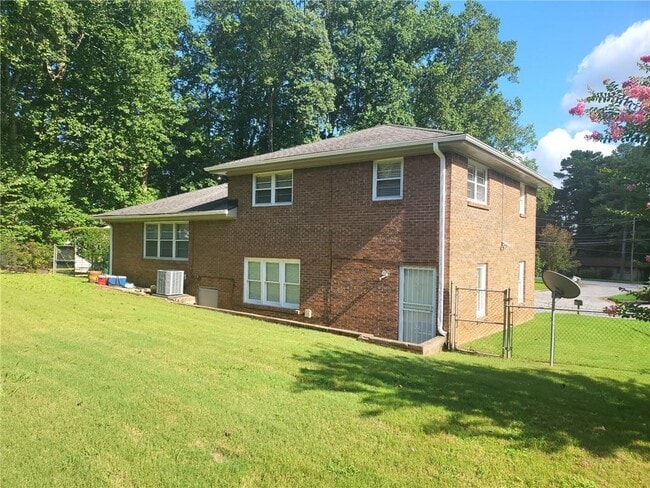 Building Photo - 2936 Elkhorn Ct