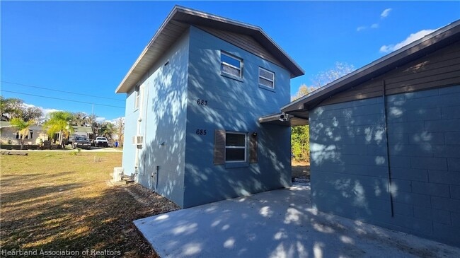 Building Photo - 685 Lake June Rd