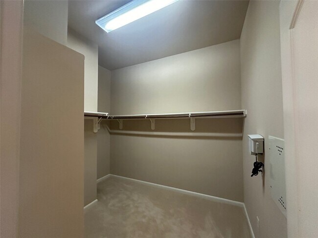 Building Photo - 2922 Firewalk Trace