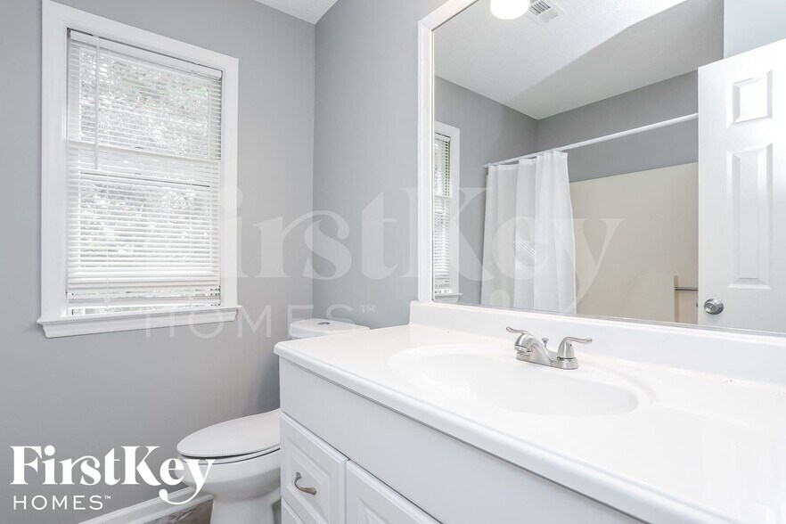Building Photo - 4905 Chimney Springs Dr