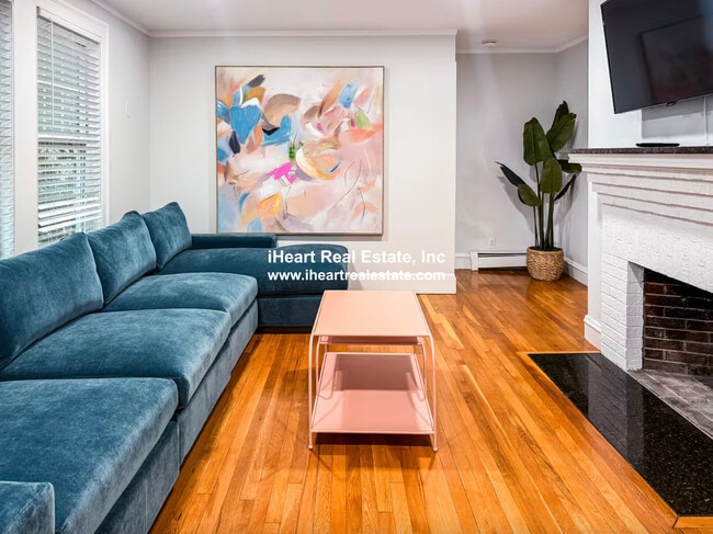 Building Photo - 65-67 Saint James Cir. Unit 1