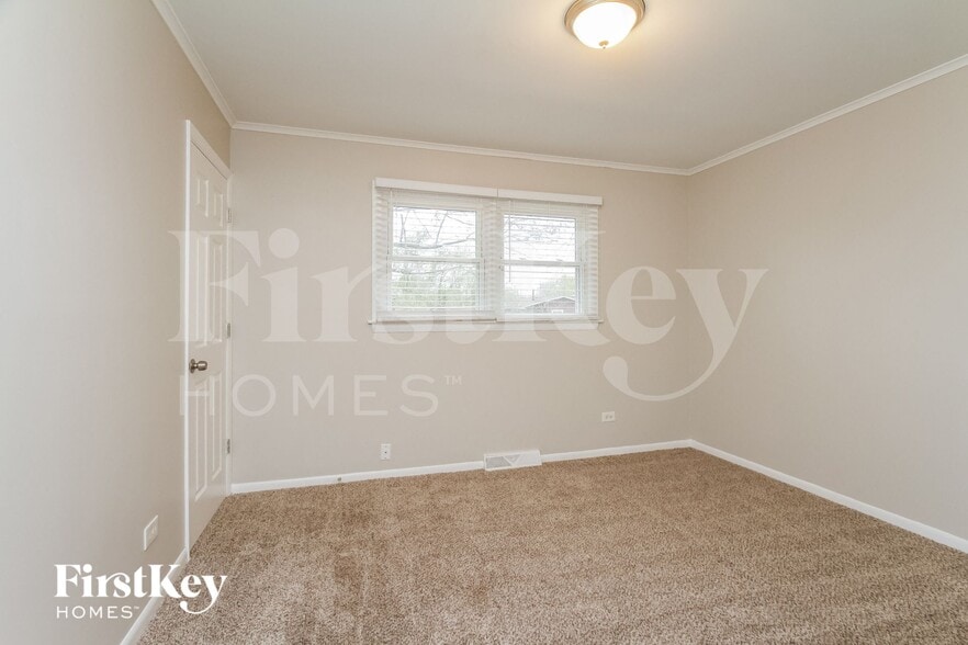 Building Photo - 4924 Imperial Dr