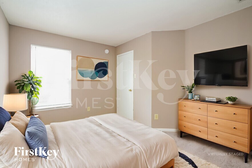 Building Photo - 2925 Redland Ln