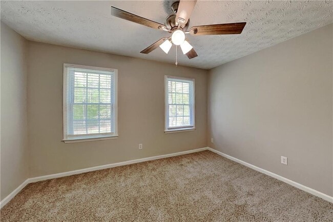 Building Photo - 1311 Bustling Ln SW