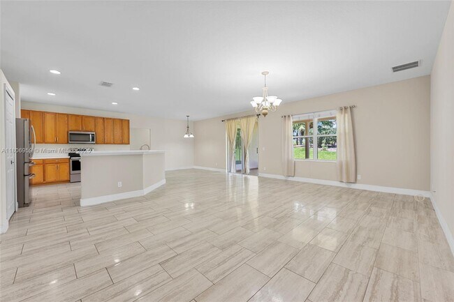 Building Photo - 1273 Scarlet Oak Cir