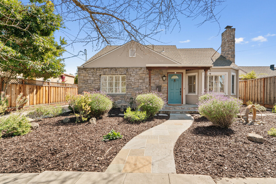 Building Photo - 1040 Curtner Ave