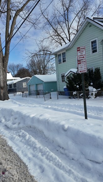 Building Photo - 44 Wabash St