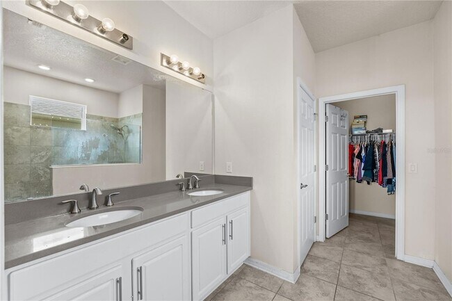 Building Photo - 3443 Sagebrush St