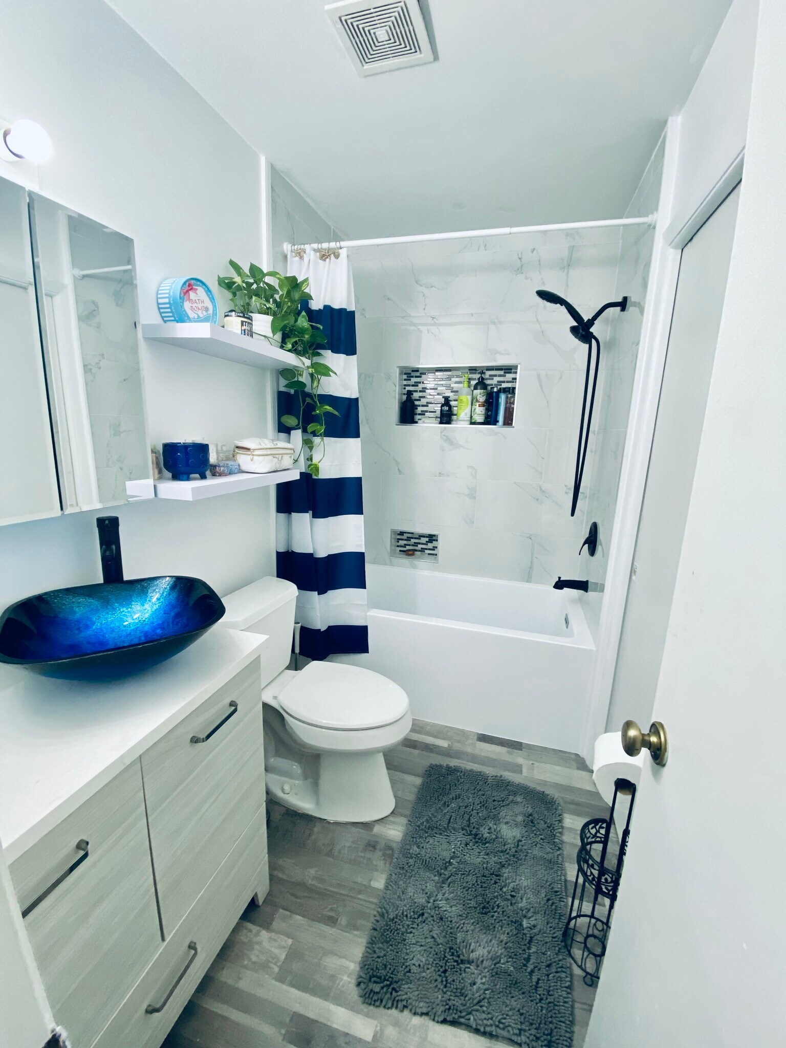 Building Photo - 4938 Alder Dr