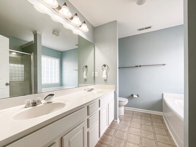 Building Photo - 3021 Gloxinia Rd