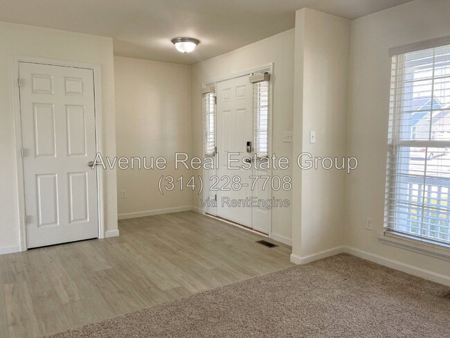 Building Photo - 110 Pearl Vista Ct