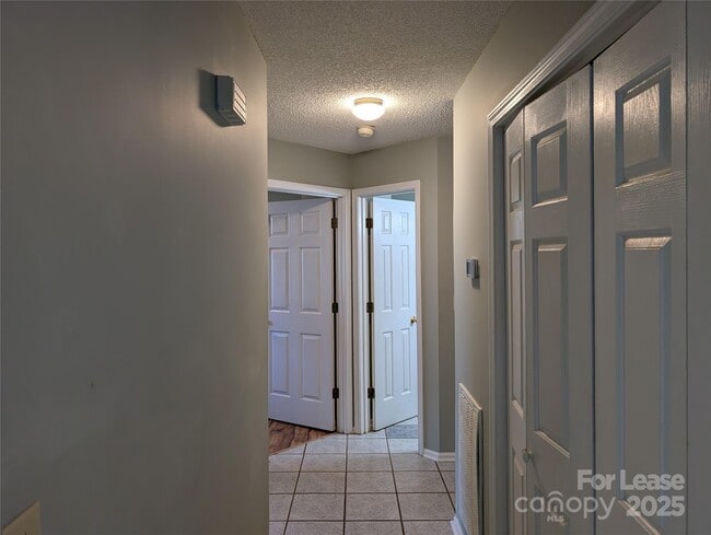 Building Photo - 110 Wood Thrush Ln