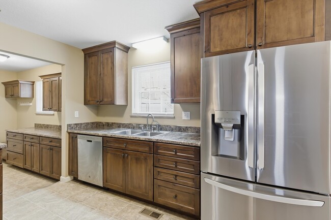 Building Photo - 1839 Crumley Rd