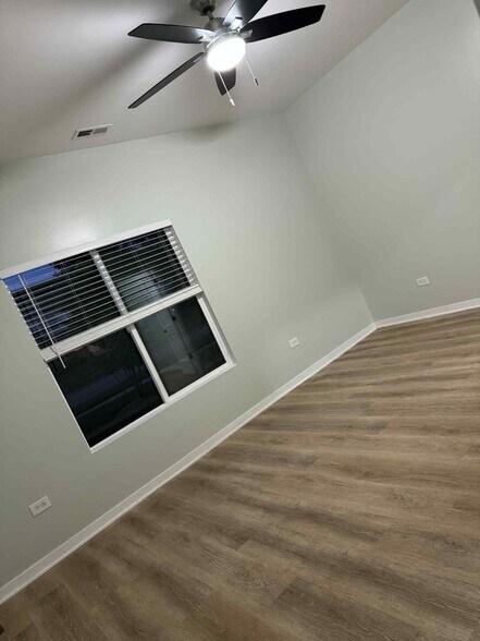 Building Photo - 891 Gillespie Ln