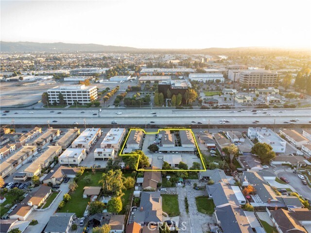 Building Photo - 9307 Ramona Blvd