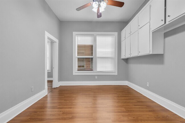 Building Photo - 4303 McKinney St