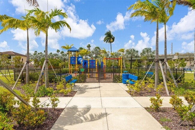 Building Photo - 25175 SW 108th Ave