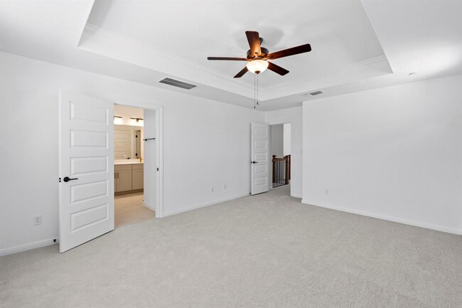 Building Photo - 2725 Woodall Dr