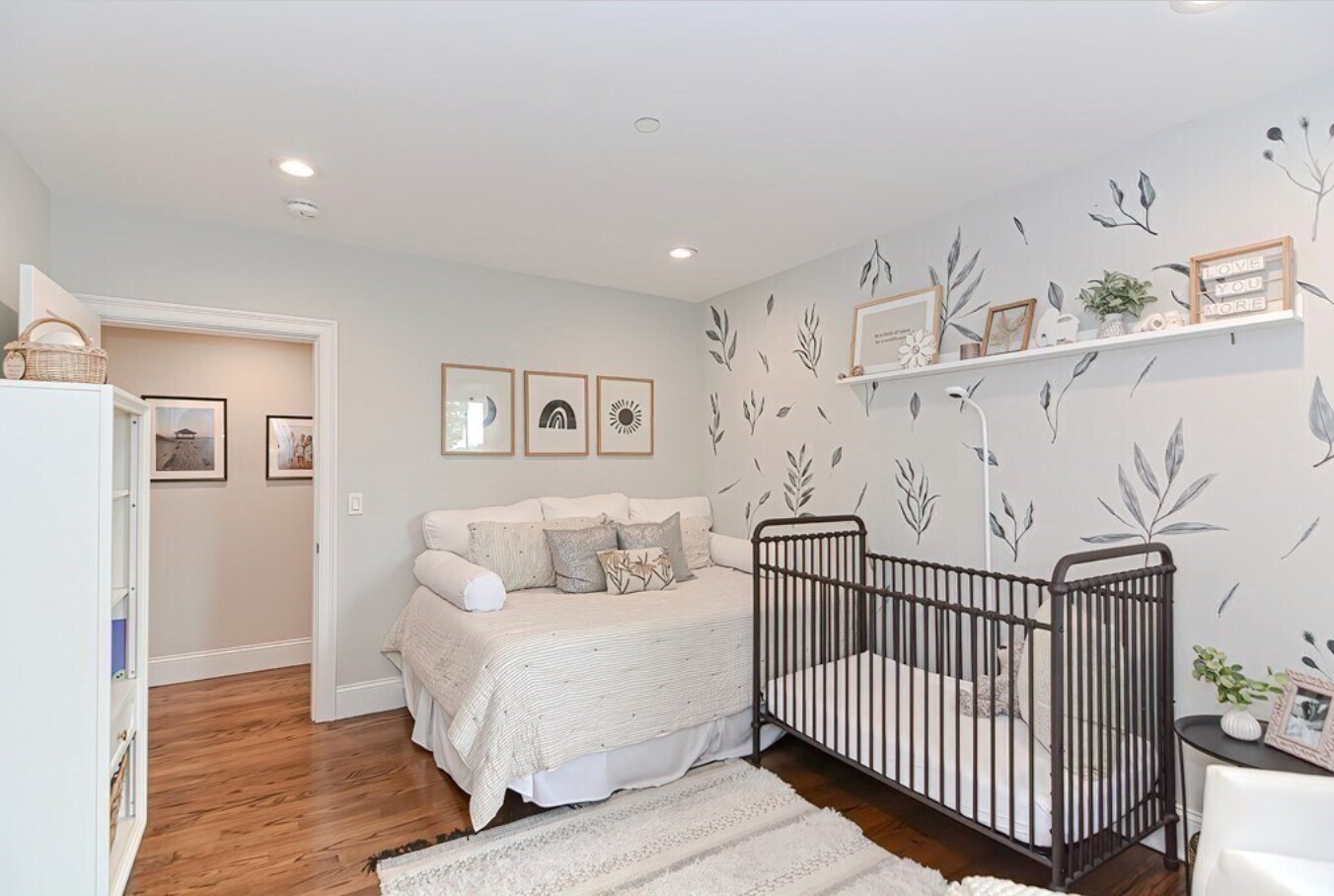 Building Photo - 52 River St