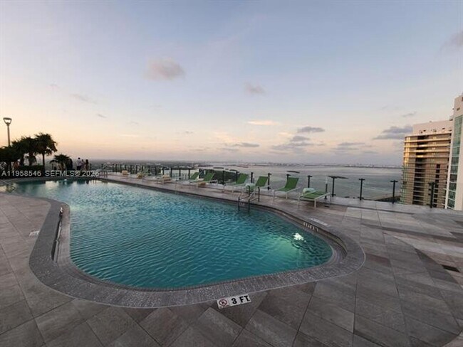 Building Photo - 501 NE 31st St