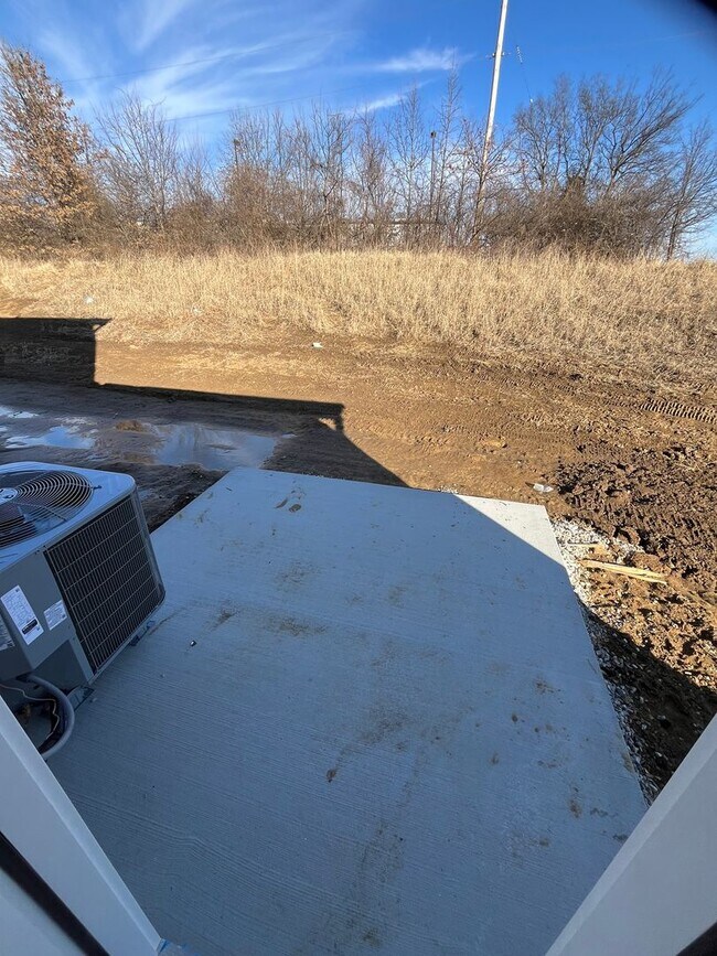 Building Photo - Newly Constructed Duplex