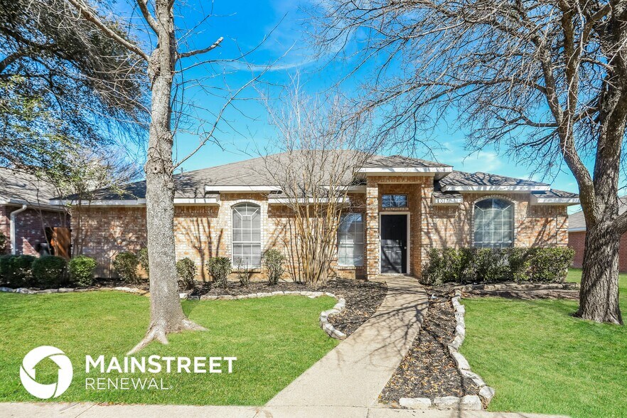 Primary Photo - 1017 Glencrest Dr