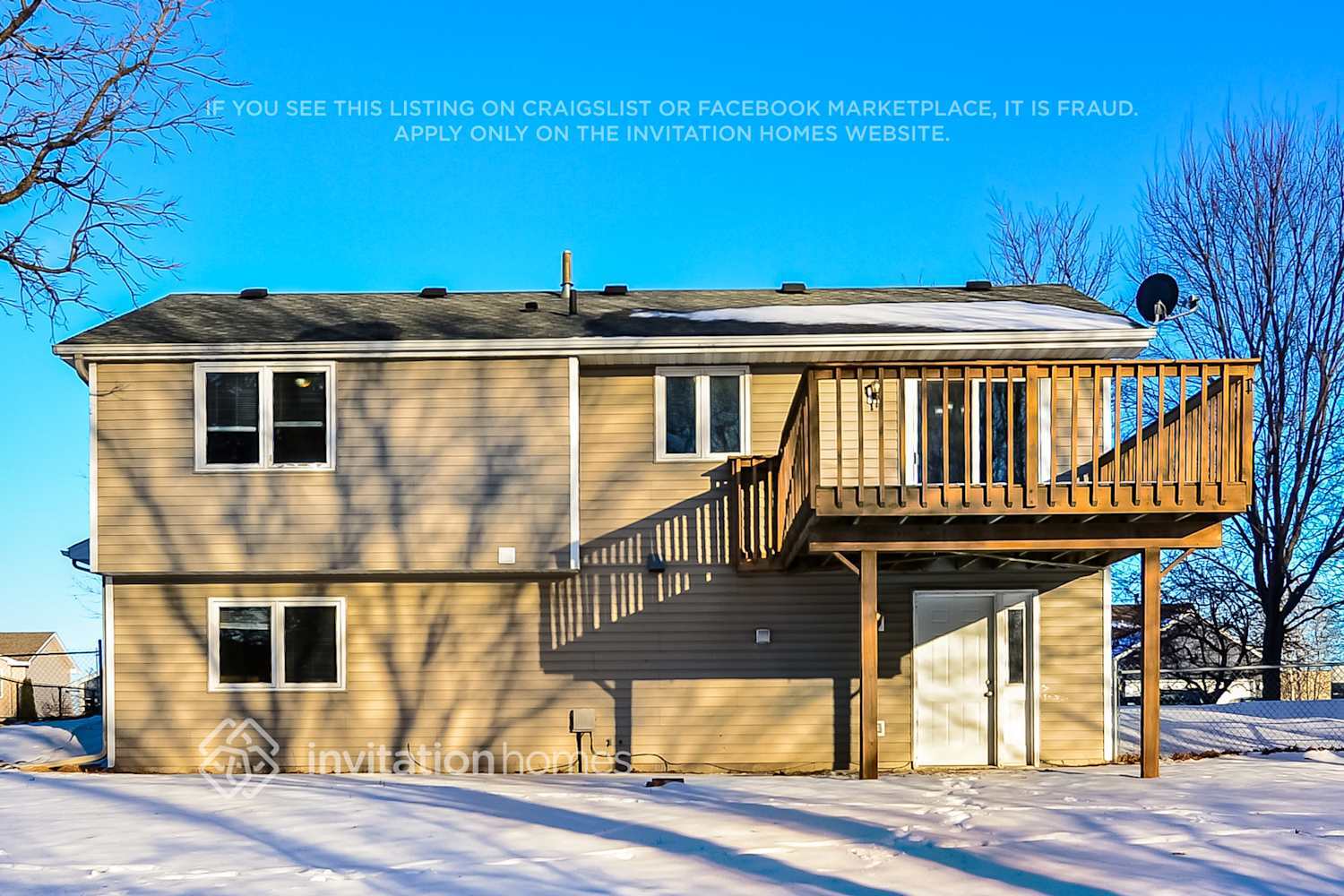 Building Photo - 3746 Hamlet Ave N