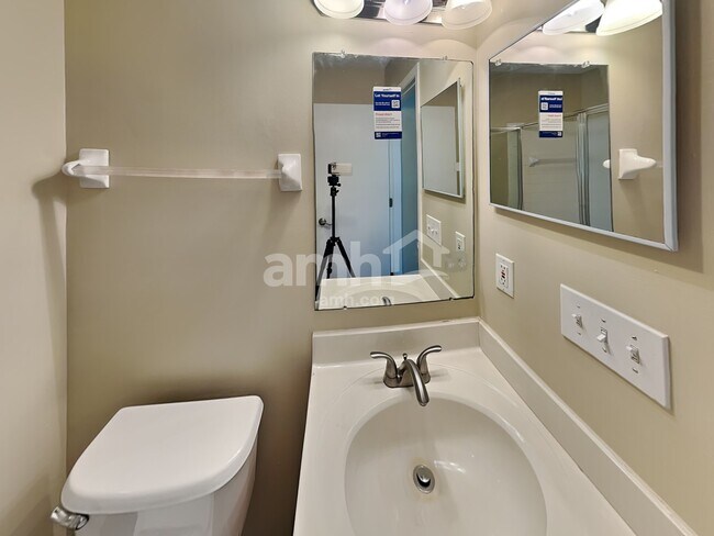 Building Photo - 5167 Algean Dr